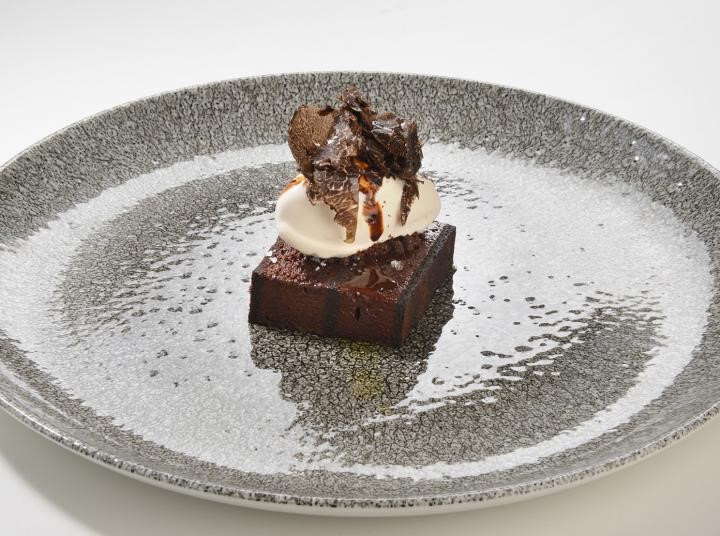 Obsession article SAT BAINS Scallop Chocolate Marquise